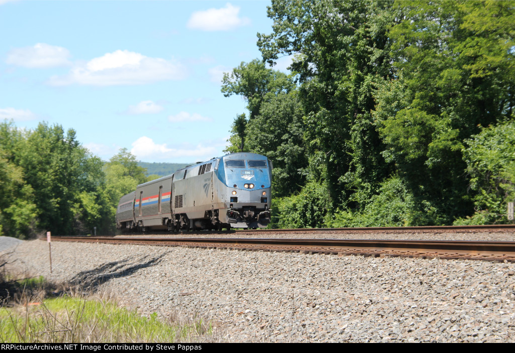 Amtrak 116 heads east with train 42 at milepost 116